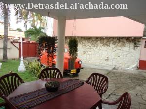 AVE 3RA # 9401 BAJOS