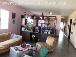 E, núm 108. % Calzada y 5ta