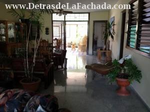 calle 3ra entre 26 y 28 num 2603 2do piso.