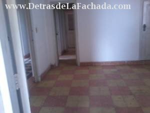 4 Cuartos con 2 baños intercalado