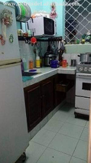 Calle Suárez No. 162 e/ Misión y Gloria