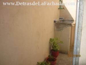 Laundry and patio featuring a tarecos